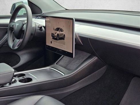 Used 2023 Tesla Model Y Long Range AWD/4WD image 20