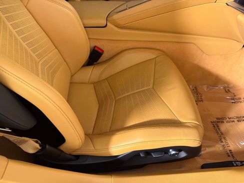 Used 2021 Chevrolet Corvette Stingray Premium Cpe w/ Z51 Performance Package image 23