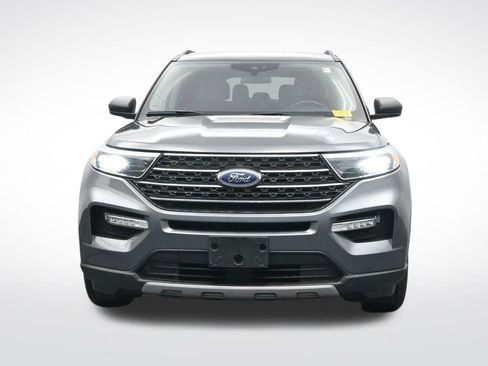 Used 2024 Ford Explorer XLT w/ Equipment Group 202A AWD/4WD image 2