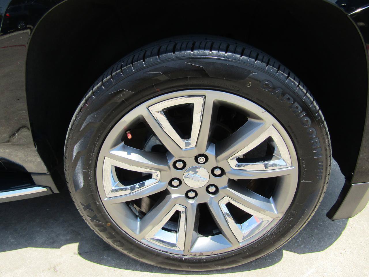 Used 2016 Chevrolet Suburban LTZ AWD/4WD image 7