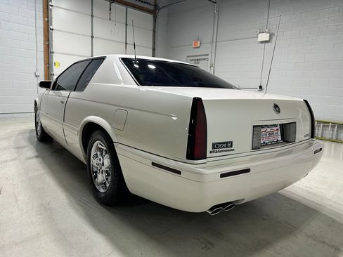 Used 2002 Cadillac Eldorado Touring w/ Preffered Equipment Group image 15