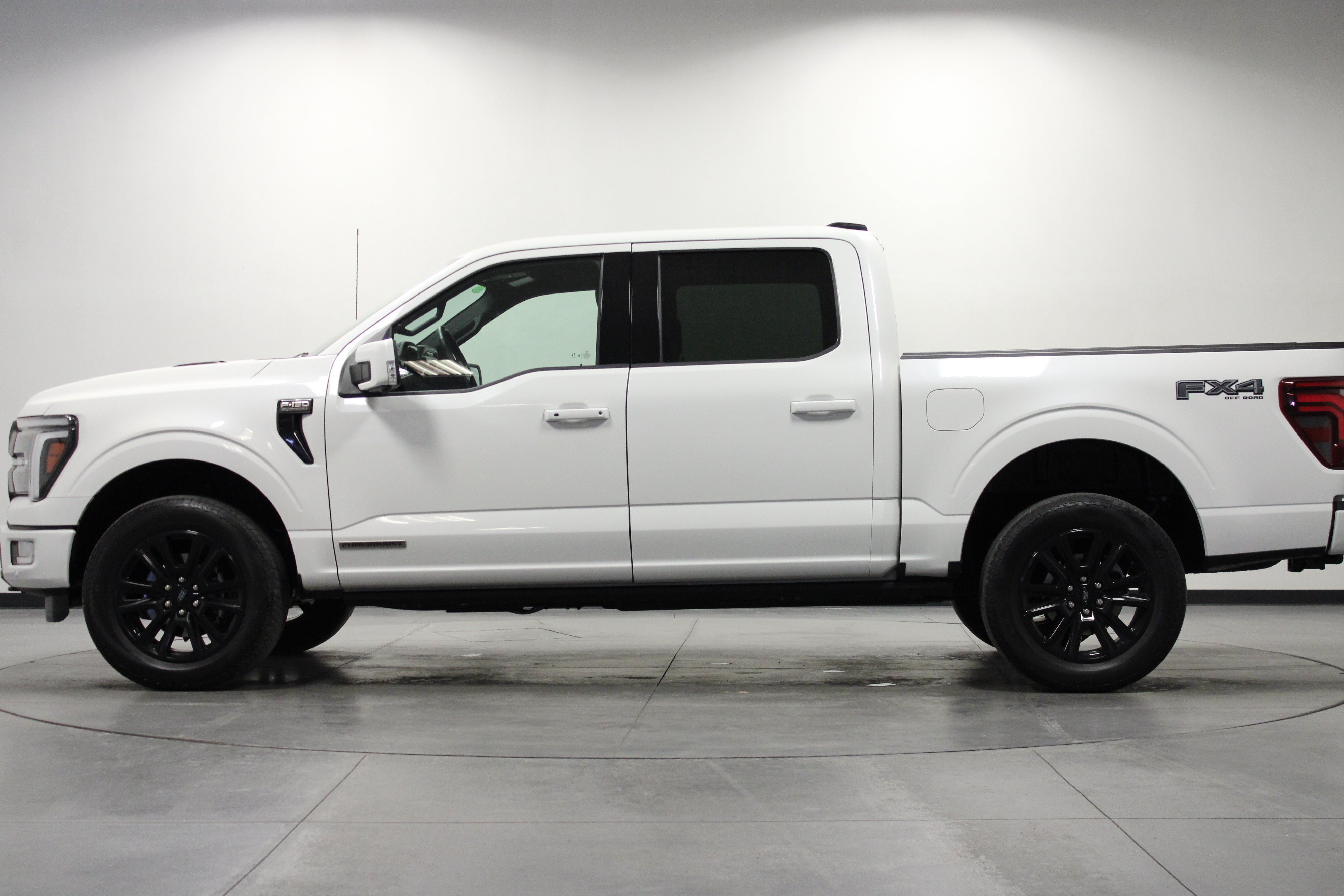 Used 2025 Ford F150 Platinum w/ FX4 Off-Road Package AWD/4WD image 7