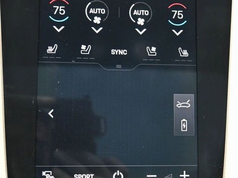 Used 2023 Porsche Taycan image 28