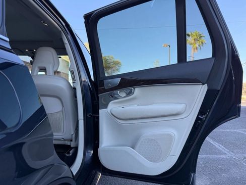 Used 2016 Volvo XC90 T6 Momentum w/ Momentum Plus Package image 35