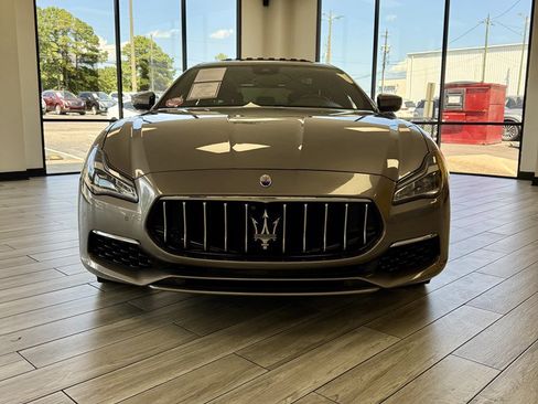 Used 2018 Maserati Quattroporte S GranLusso RWD image 2