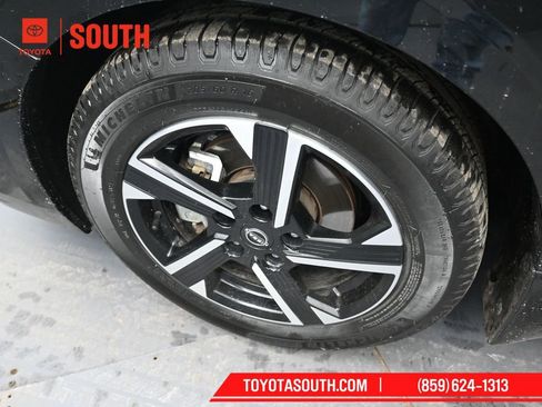 Used 2025 Nissan Sentra SV image 35