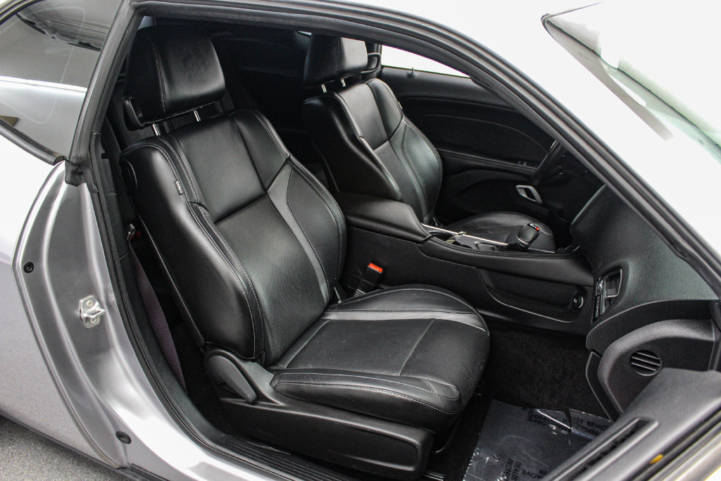 Used 2016 Dodge Challenger R/T RWD image 15