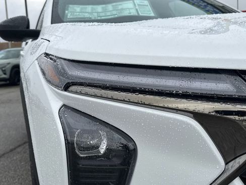 New 2026 Chevrolet Trax RS w/ Sunroof Package image 13