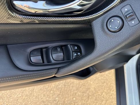 Used 2015 Nissan Rogue SL w/ SL Premium Package AWD/4WD image 15
