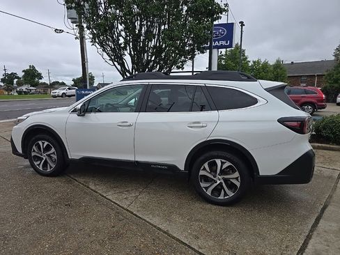 Used 2020 Subaru Outback Limited w/ Popular Package #2 AWD/4WD image 19