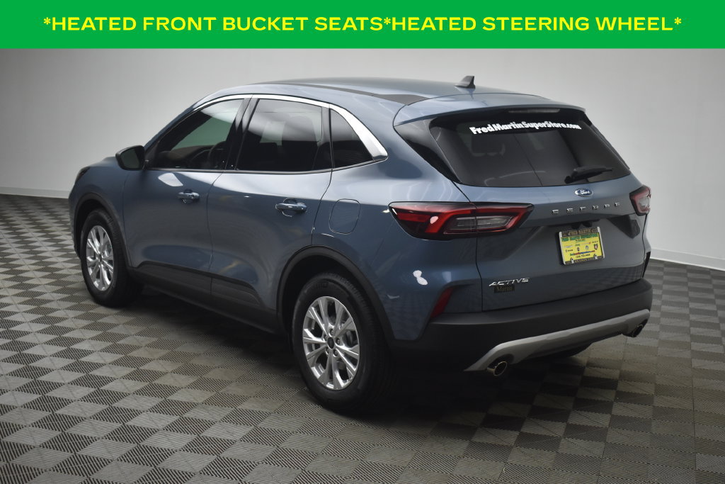 Used 2024 Ford Escape Active w/ Cold Weather Package FWD image 4