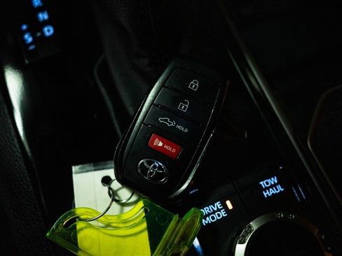 Used 2026 Toyota Tundra SR5 w/ SR5 Convenience Package image 21