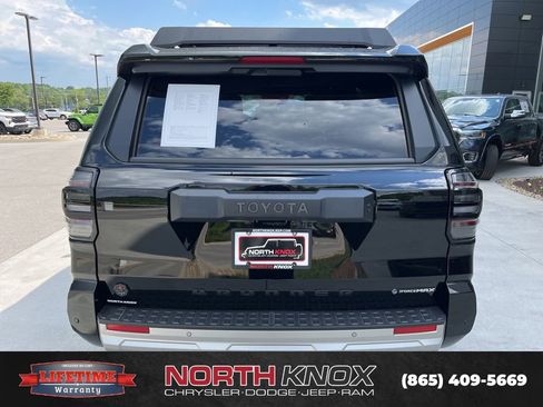 Used 2025 Toyota 4Runner Trailhunter AWD/4WD image 19