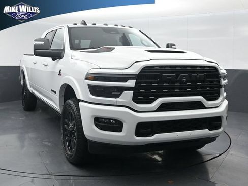 Used 2025 RAM 2500 Limited AWD/4WD image 1