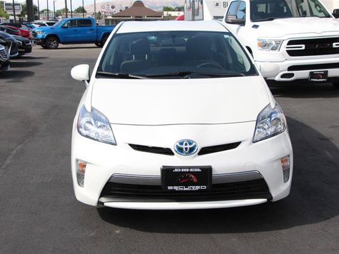 Used 2012 Toyota Prius Prime Plug-In Hybrid FWD image 3
