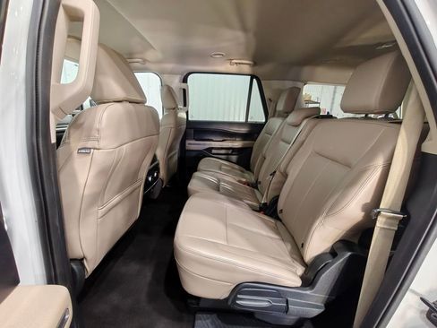 Used 2023 Ford Expedition Max XLT AWD/4WD image 29