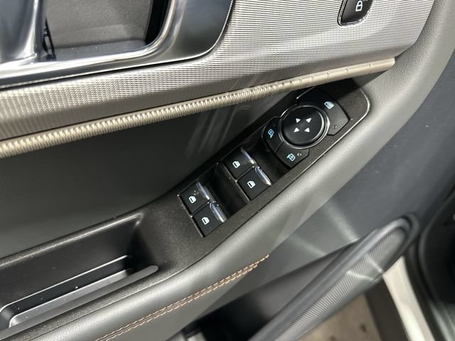 Used 2026 Ford Explorer Active w/ Active Comfort Package AWD/4WD image 19