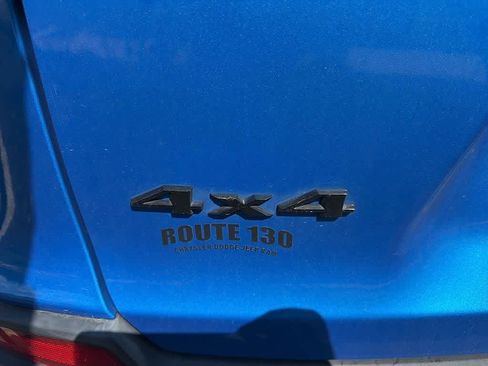 Used 2020 Jeep Cherokee Latitude Plus image 8