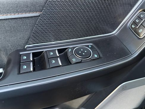 Certified 2023 Ford F150 Raptor w/ Raptor Carbon Fiber Package AWD/4WD image 17
