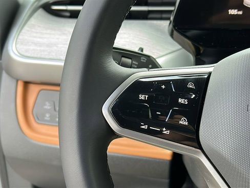 New 2025 Volkswagen ID. Buzz Pro S Plus AWD/4WD image 10