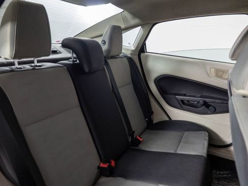 Used 2012 Ford Fiesta S image 23