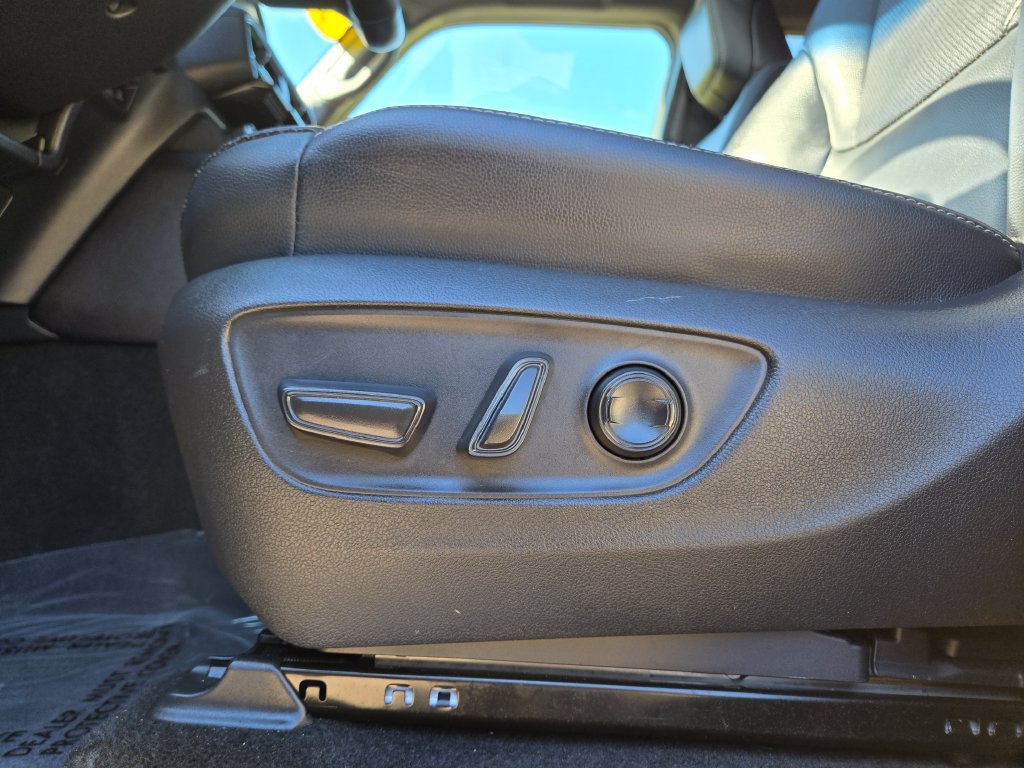 Used 2025 Toyota Land Cruiser AWD/4WD image 18