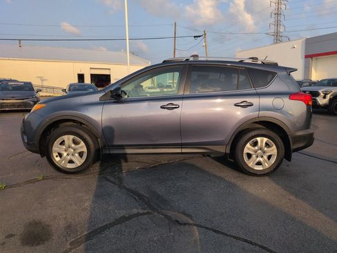Used 2014 Toyota RAV4 LE FWD image 2
