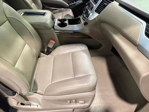 Used 2020 GMC Yukon XL SLT w/ Open Road Package RWD image 27