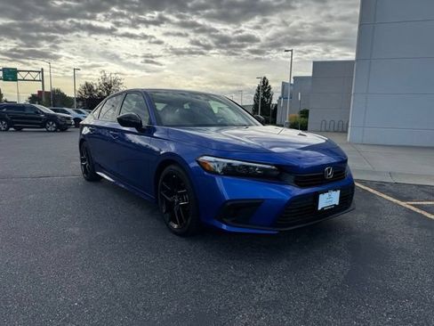 Used 2022 Honda Civic Sport image 1