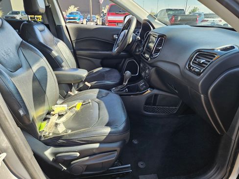 Used 2019 Jeep Compass Limited FWD image 26