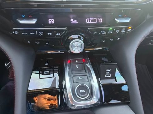 Used 2022 Acura MDX A-Spec AWD/4WD image 14