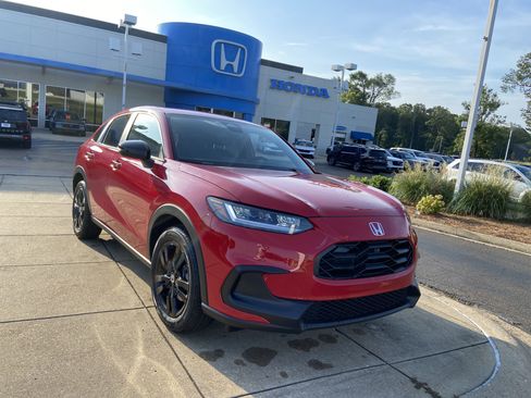 New 2026 Honda HR-V Sport image 2