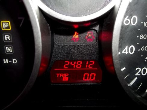 Used 2010 MAZDA MX-5 Miata Sport image 5