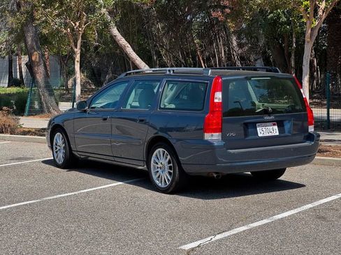 Used 2007 Volvo V70 2.4 FWD image 9
