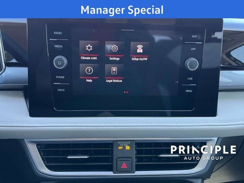 New 2025 Volkswagen Taos SEL image 13