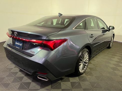 Used 2022 Toyota Avalon Limited w/ Advanced Safety Package image 7