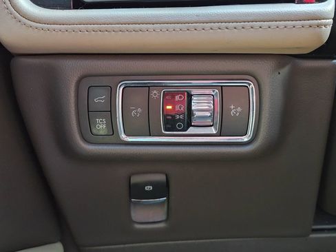 Used 2022 Lincoln Nautilus Reserve w/ Equipment Group 201A image 24