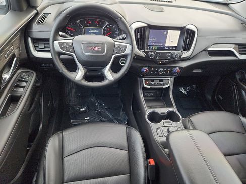Used 2024 GMC Terrain SLT w/ Infotainment Package II image 12