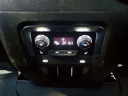 Used 2023 GMC Yukon Denali image 21