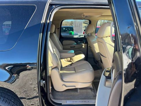 Used 2013 GMC Yukon XL Denali image 19