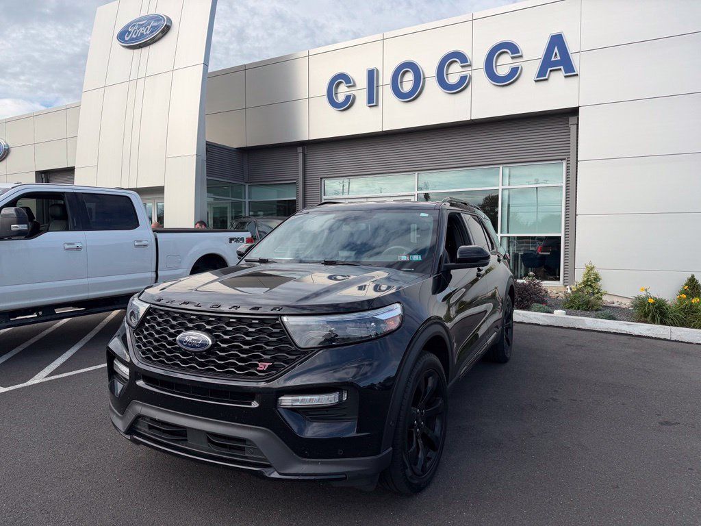 Used 2020 Ford Explorer ST w/ ST Street Pack AWD/4WD image 2