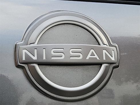 Certified 2025 Nissan Rogue Platinum image 32