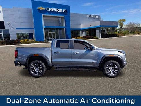 Used 2024 GMC Canyon AT4 image 10