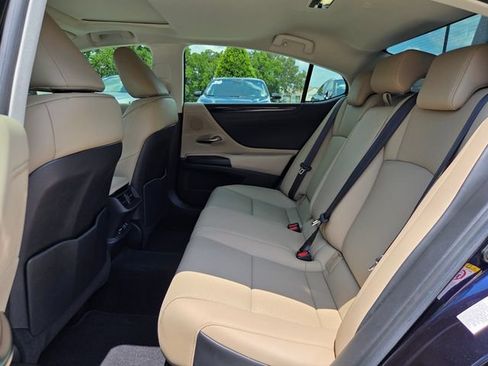 Used 2019 Lexus ES 350 w/ Premium Package FWD image 13