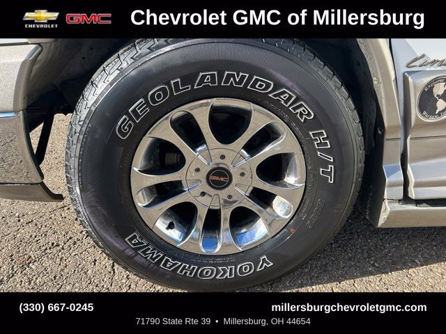 Used 2004 GMC Savana 1500 w/ Preferred Equipment Group RWD image 11