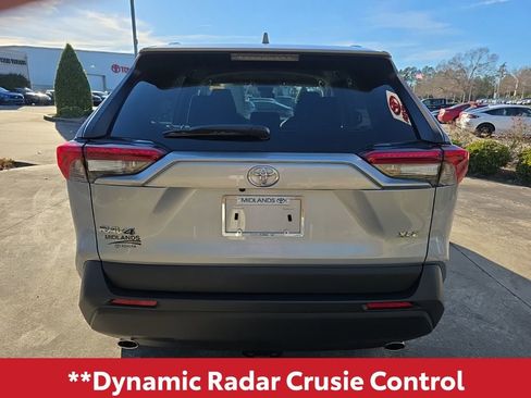 Used 2024 Toyota RAV4 XLE image 6