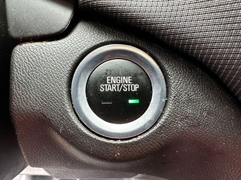 Used 2024 Chevrolet Equinox RS w/ RS Leather Package AWD/4WD image 19