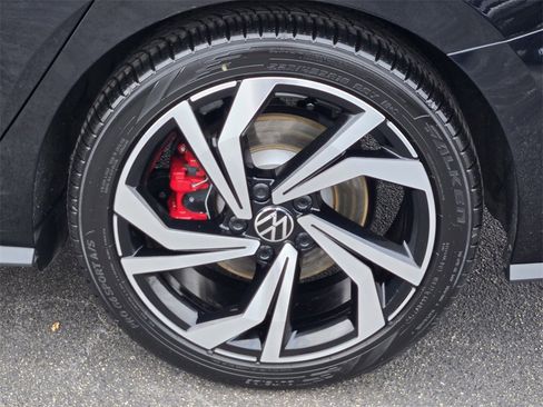 Used 2023 Volkswagen Jetta GLI Autobahn image 8