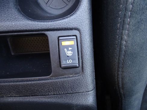 Used 2016 Nissan Rogue SV image 26