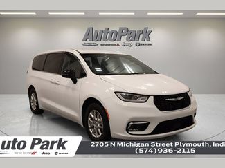 Certified 2025 Chrysler Pacifica Select FWD video 1